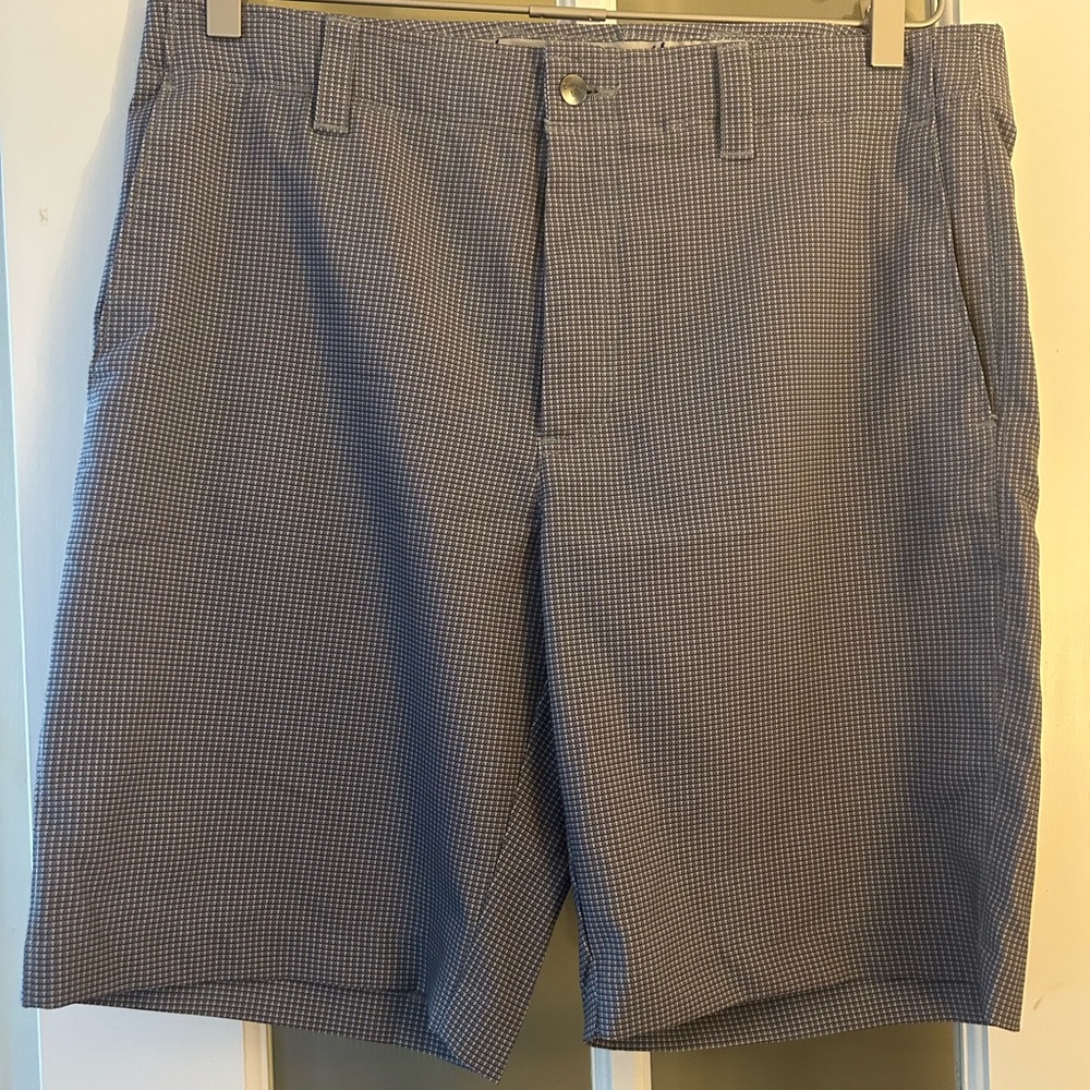 Men's Callaway golf shorts